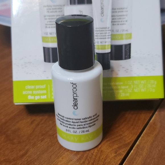 🧼NIB MARY KAY Clear Proof Ance System🧼 - Picture 3 of 5